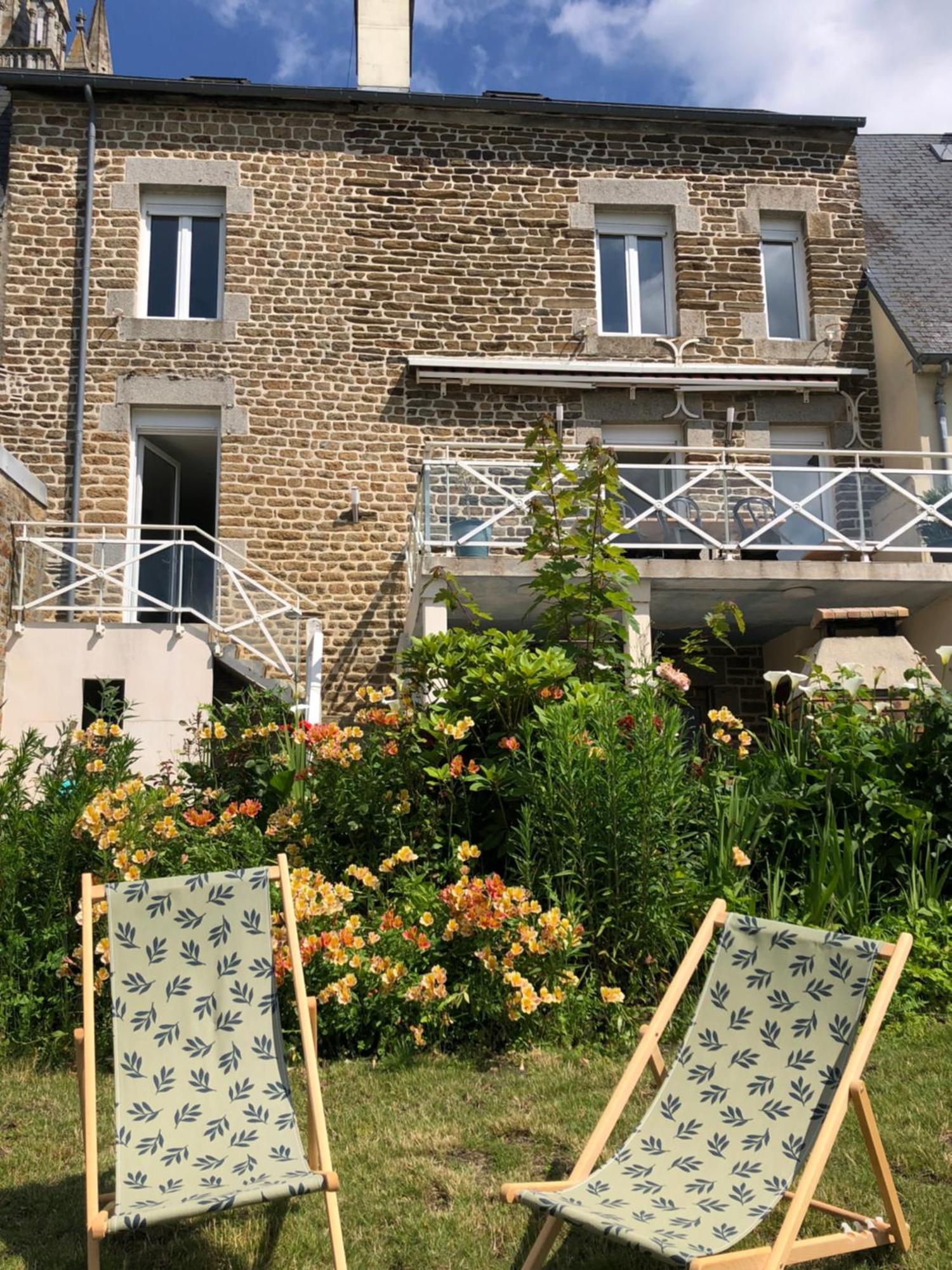 La Maison Du Lac Saint Hilaire du Harcouet Bagian luar foto